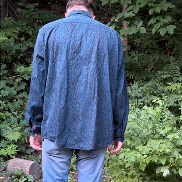 American eagle leopard print long sleeve shirt - Picture 3 of 3